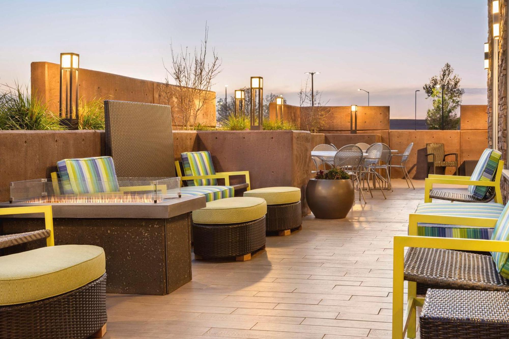 Home2 Suites By Hilton Albuquerque Downtown/University מראה חיצוני תמונה